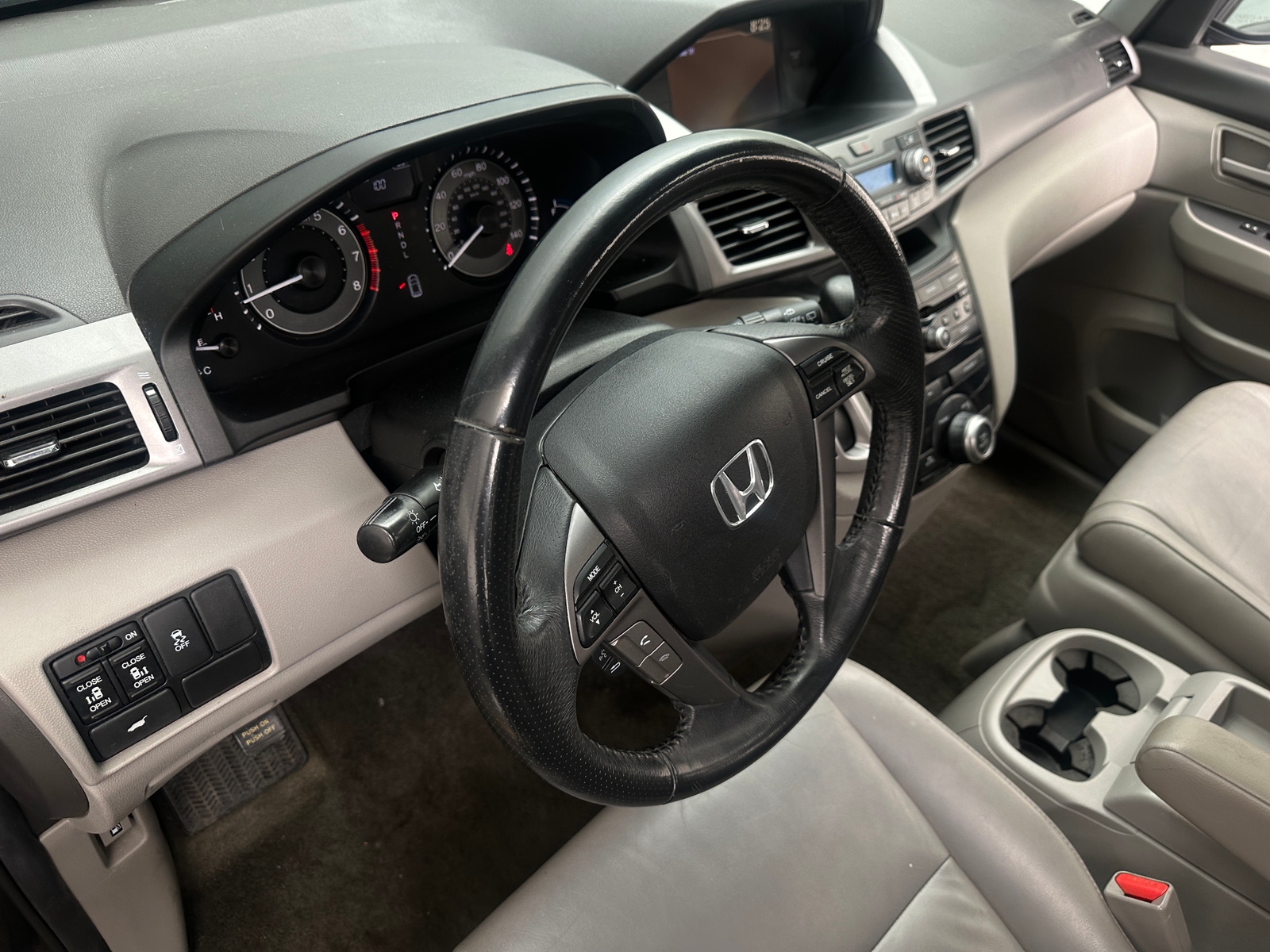 Thumbnail: 2013 Honda Odyssey - 5