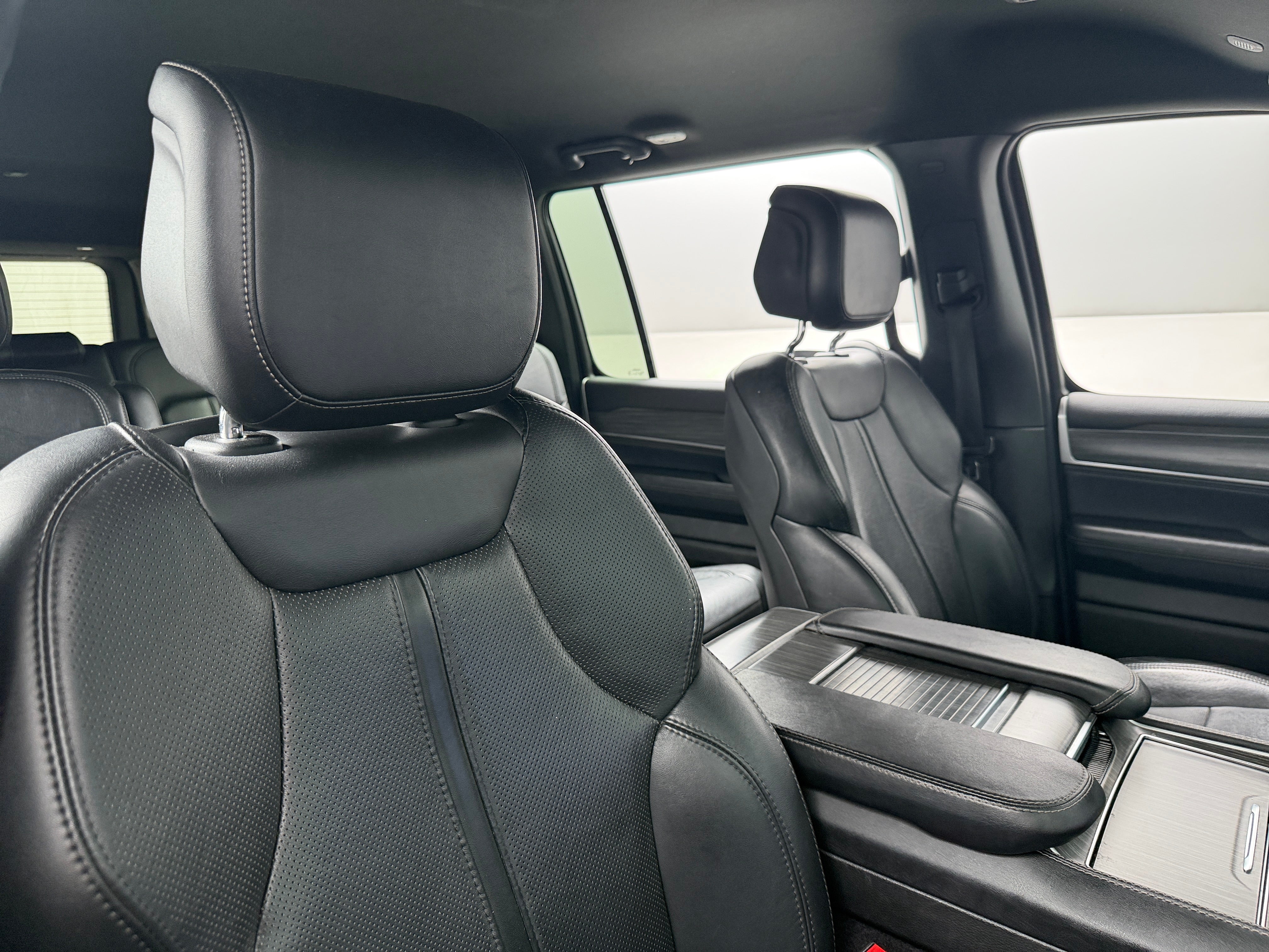 2024 Jeep Wagoneer L