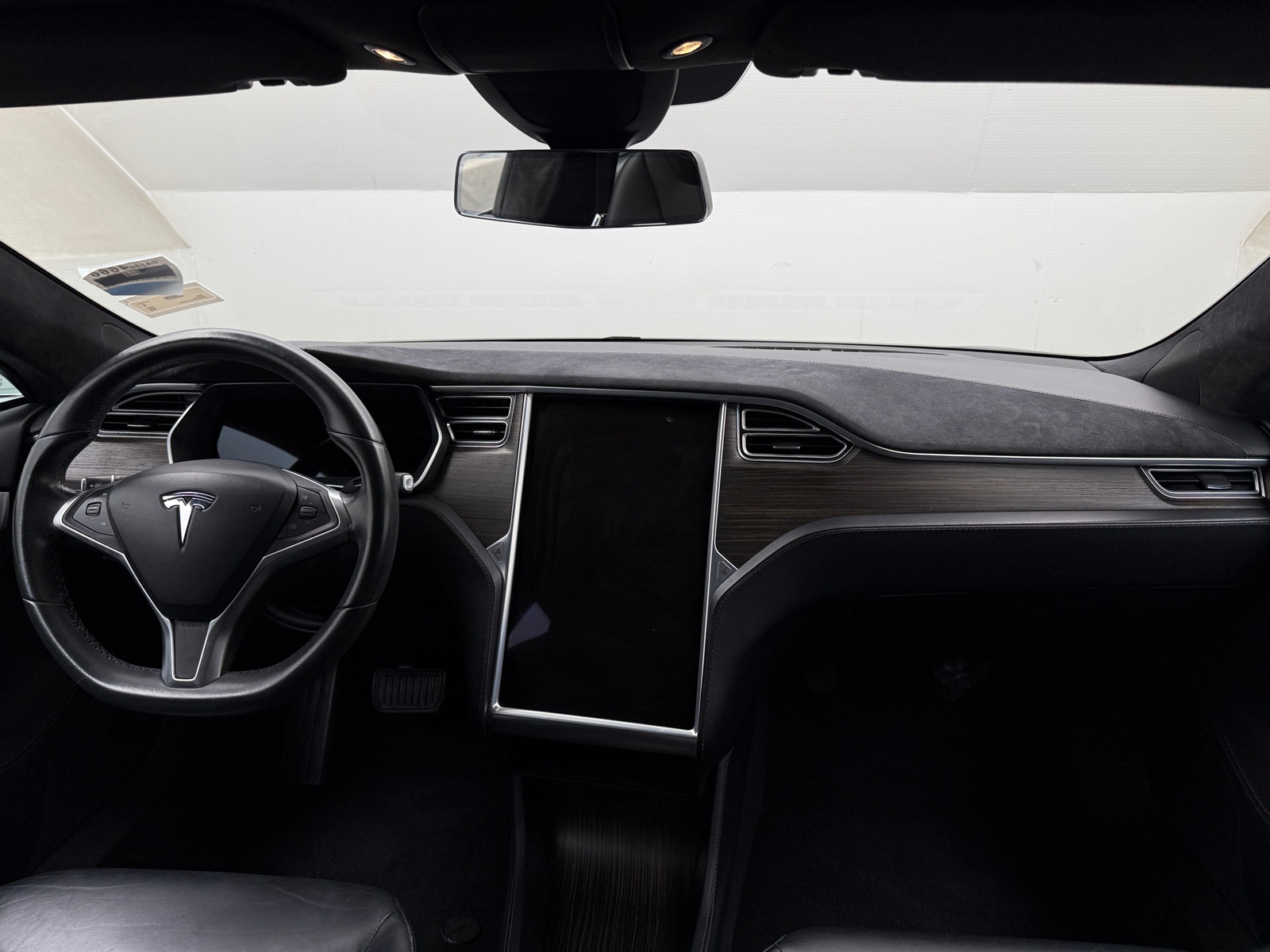 Thumbnail: 2015 Tesla Model S - 2