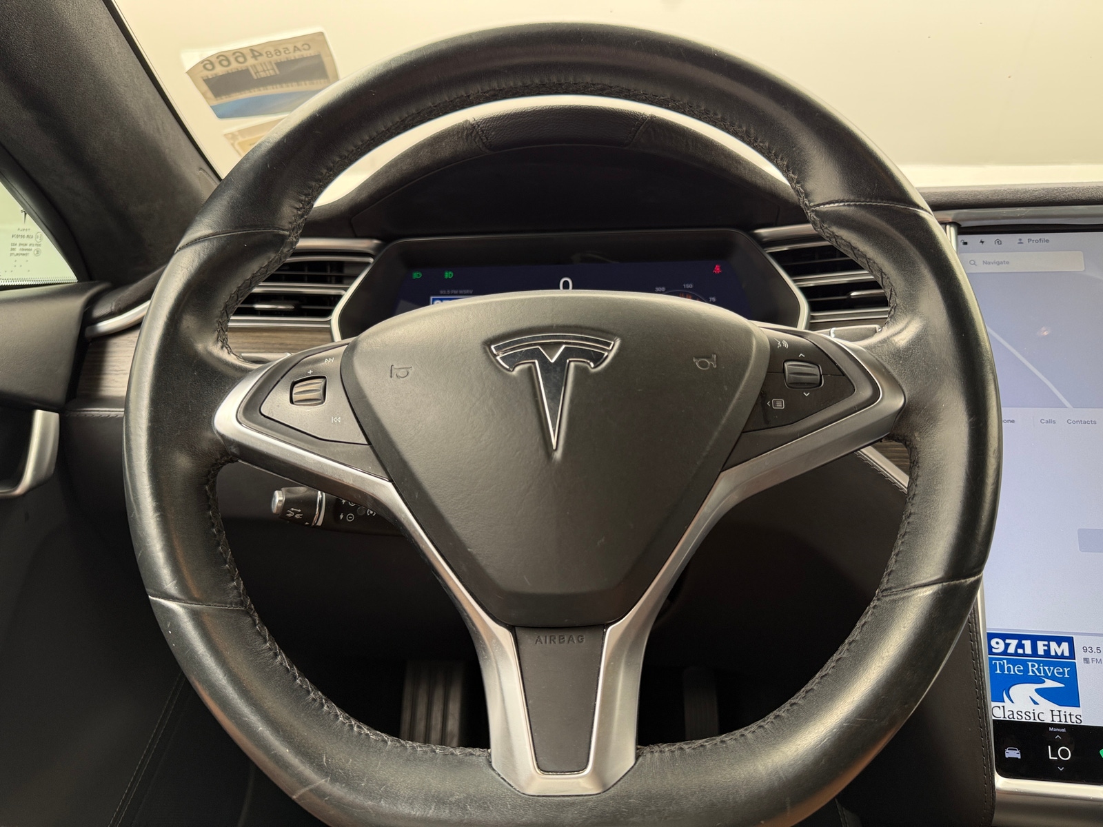 Thumbnail: 2015 Tesla Model S - 4