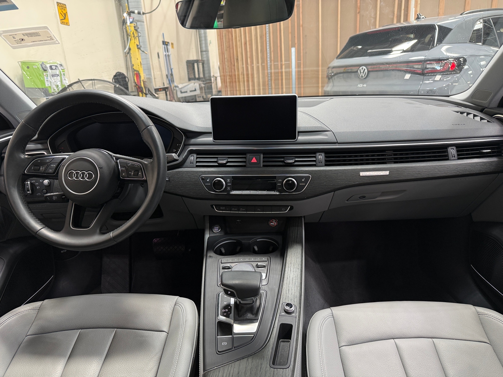 Thumbnail: 2019 Audi A4 - 3
