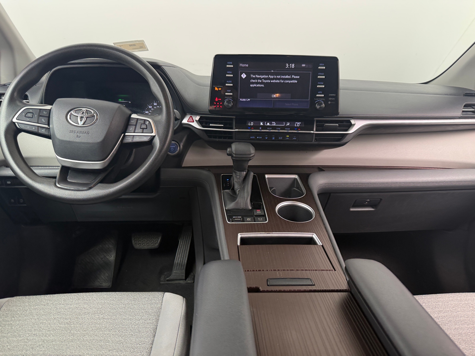 Thumbnail: 2021 Toyota Sienna - 3