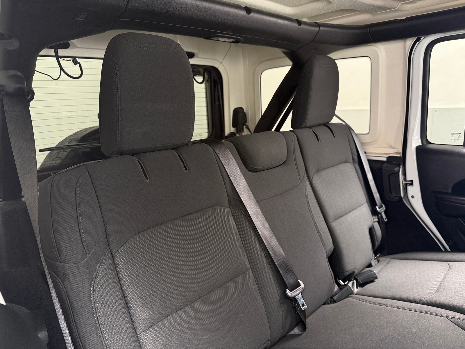 Thumbnail: 2019 Jeep Wrangler - 6