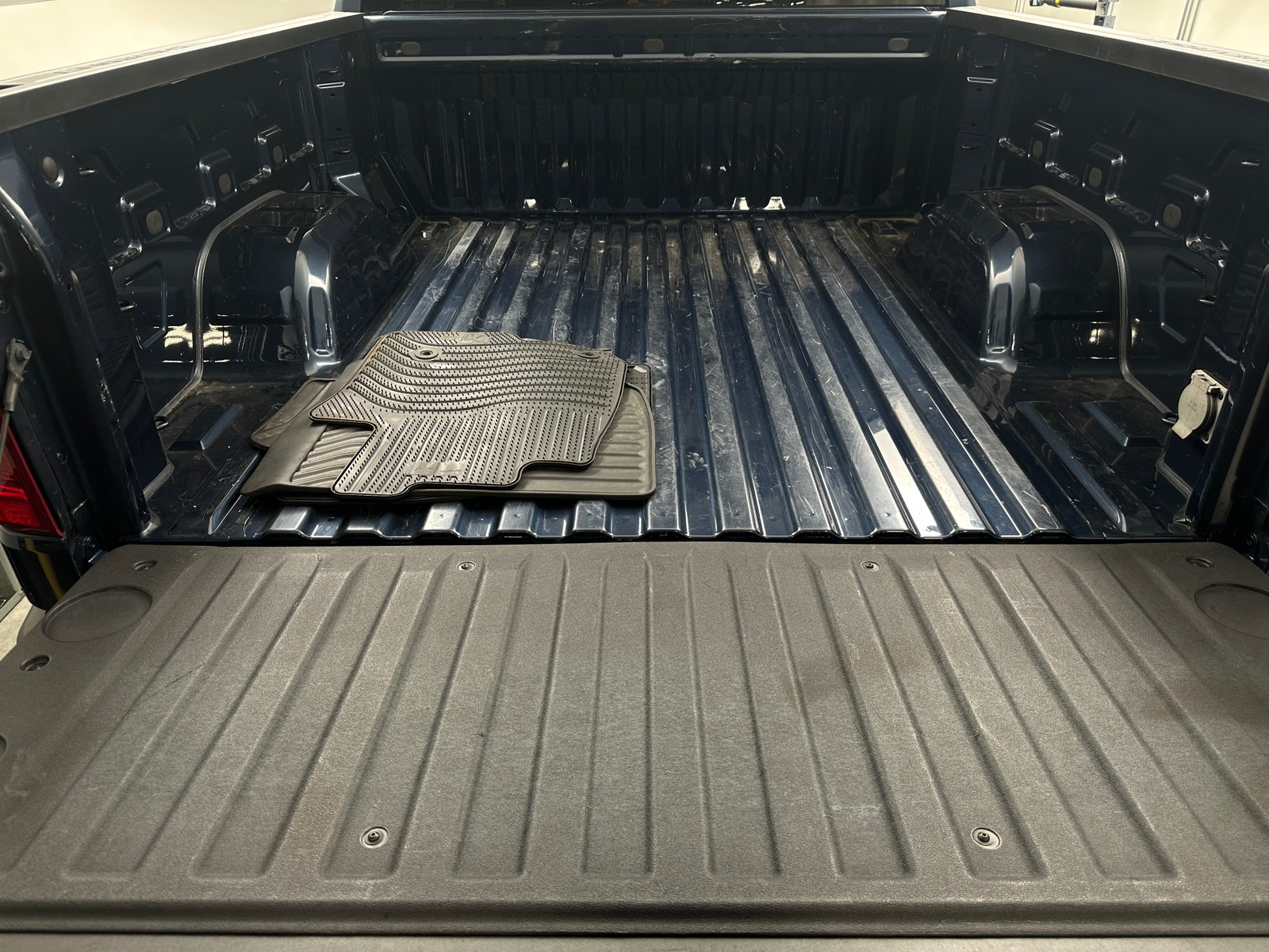Thumbnail: 2023 Chevrolet Silverado 1500 - 7