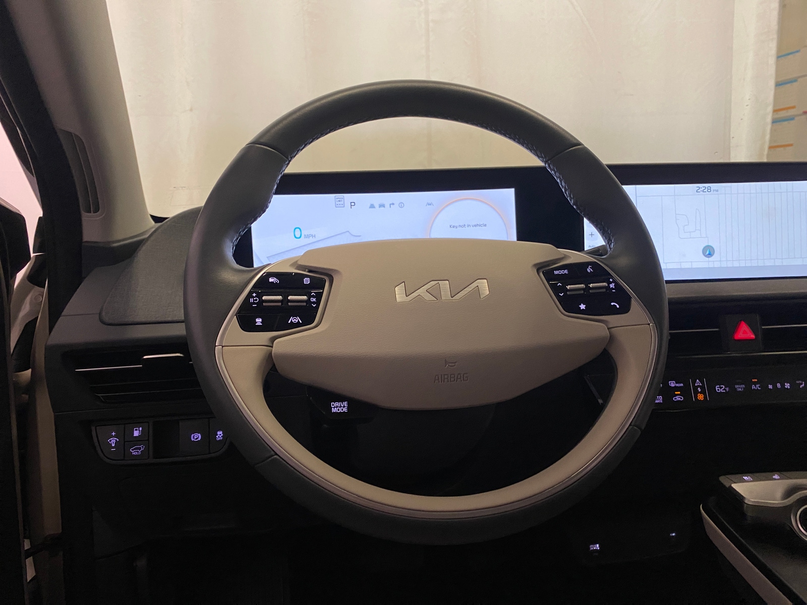 Thumbnail: 2023 Kia EV6 - 4
