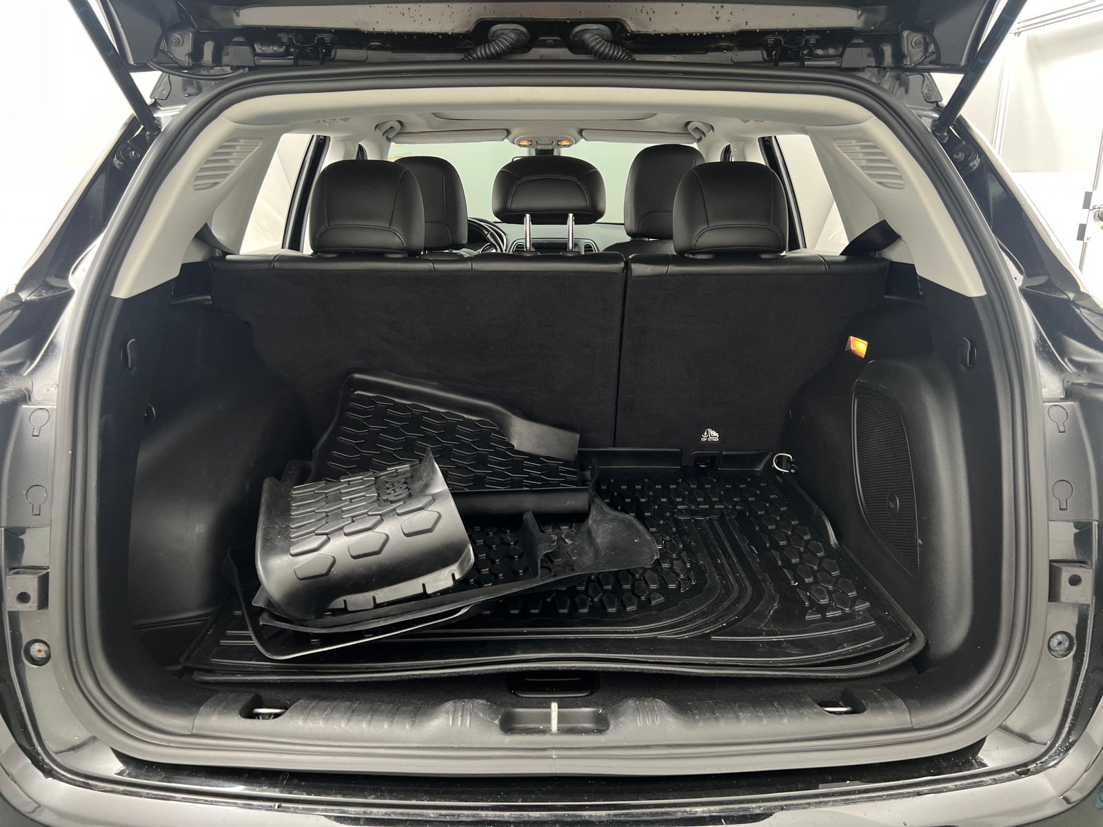 Thumbnail: 2021 Jeep Compass - 7