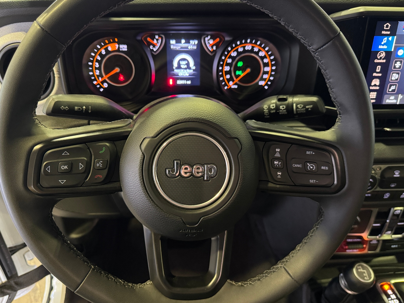 Thumbnail: 2025 Jeep Wrangler - 5