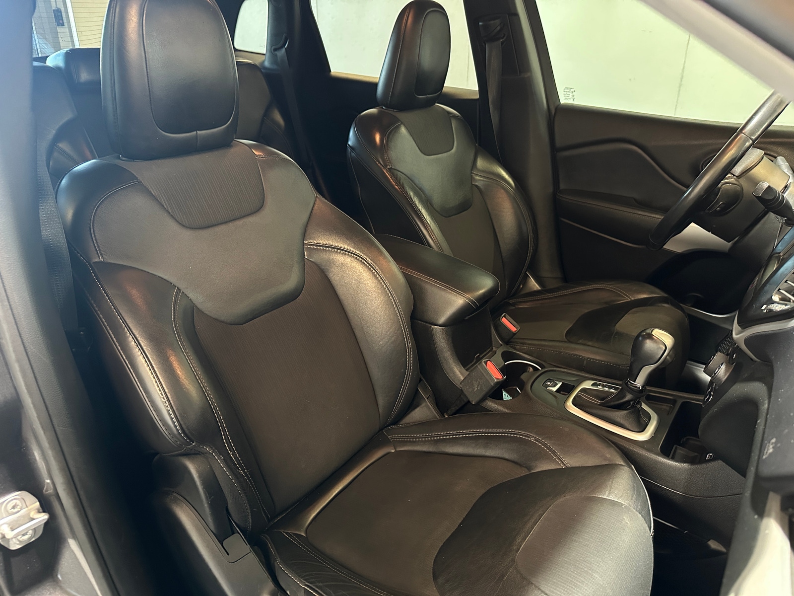 Thumbnail: 2018 Jeep Cherokee - 2