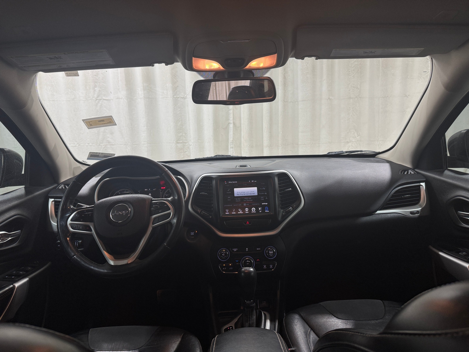 Thumbnail: 2018 Jeep Cherokee - 3