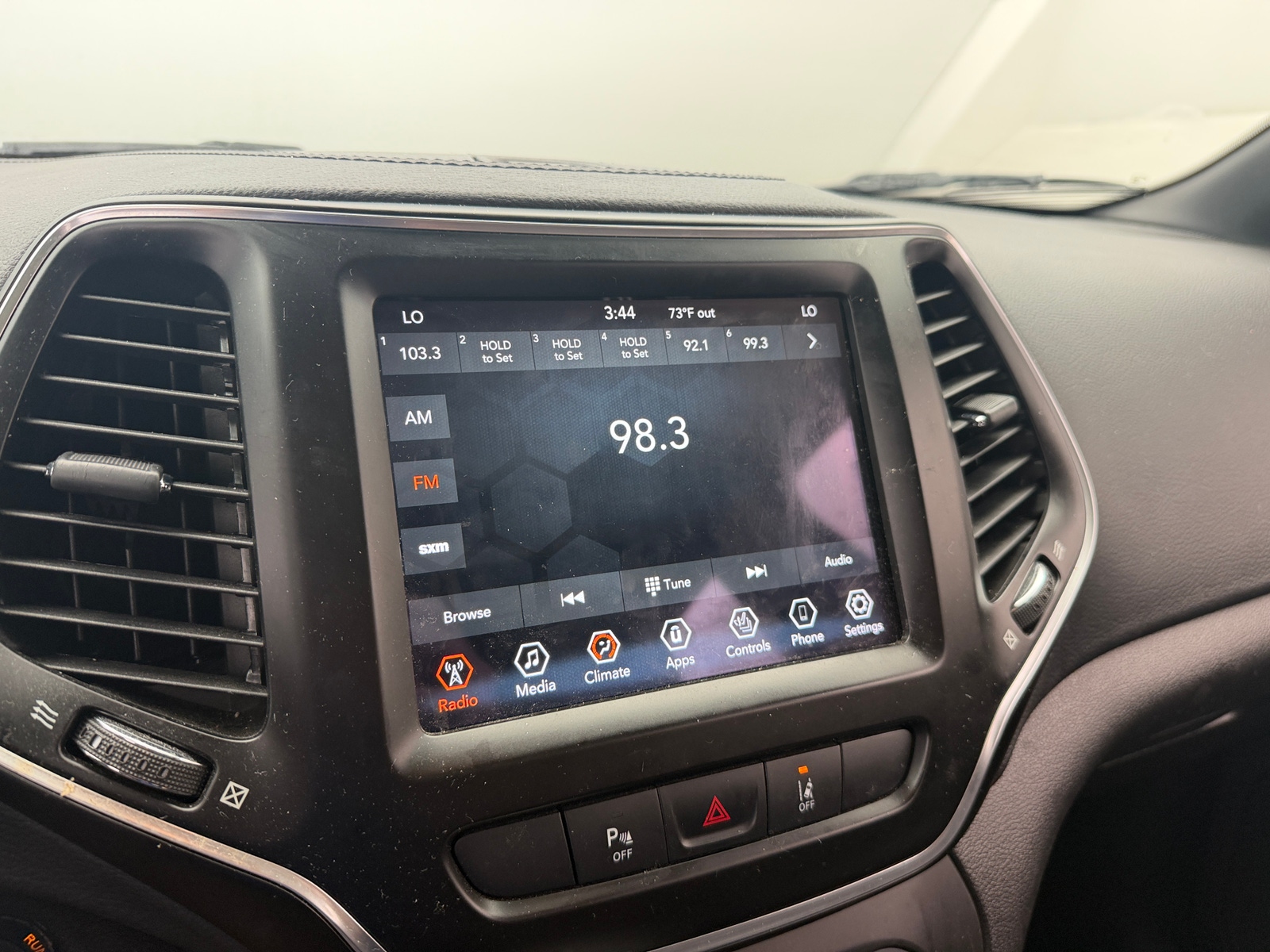 Thumbnail: 2021 Jeep Cherokee - 3