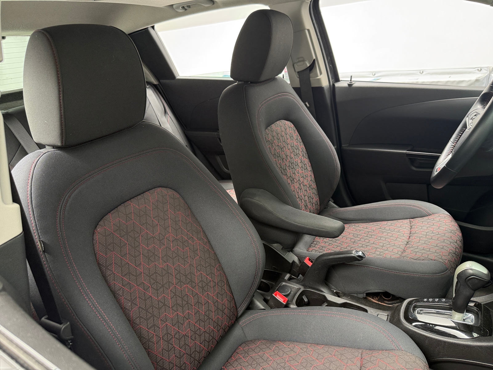 Thumbnail: 2019 Chevrolet Sonic - 2