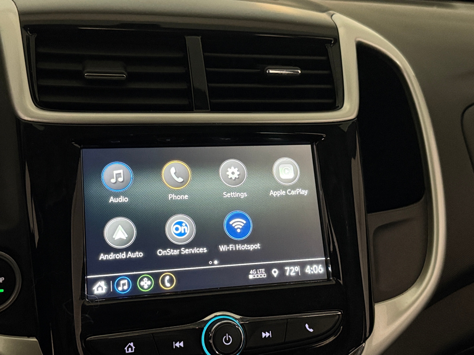 Thumbnail: 2019 Chevrolet Sonic - 4