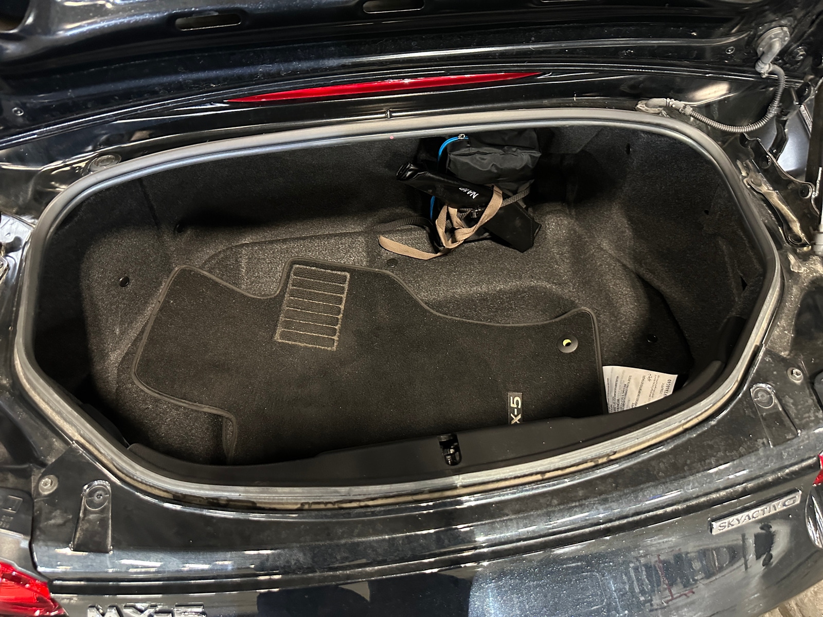 Thumbnail: 2020 Mazda MX-5 Miata - 5