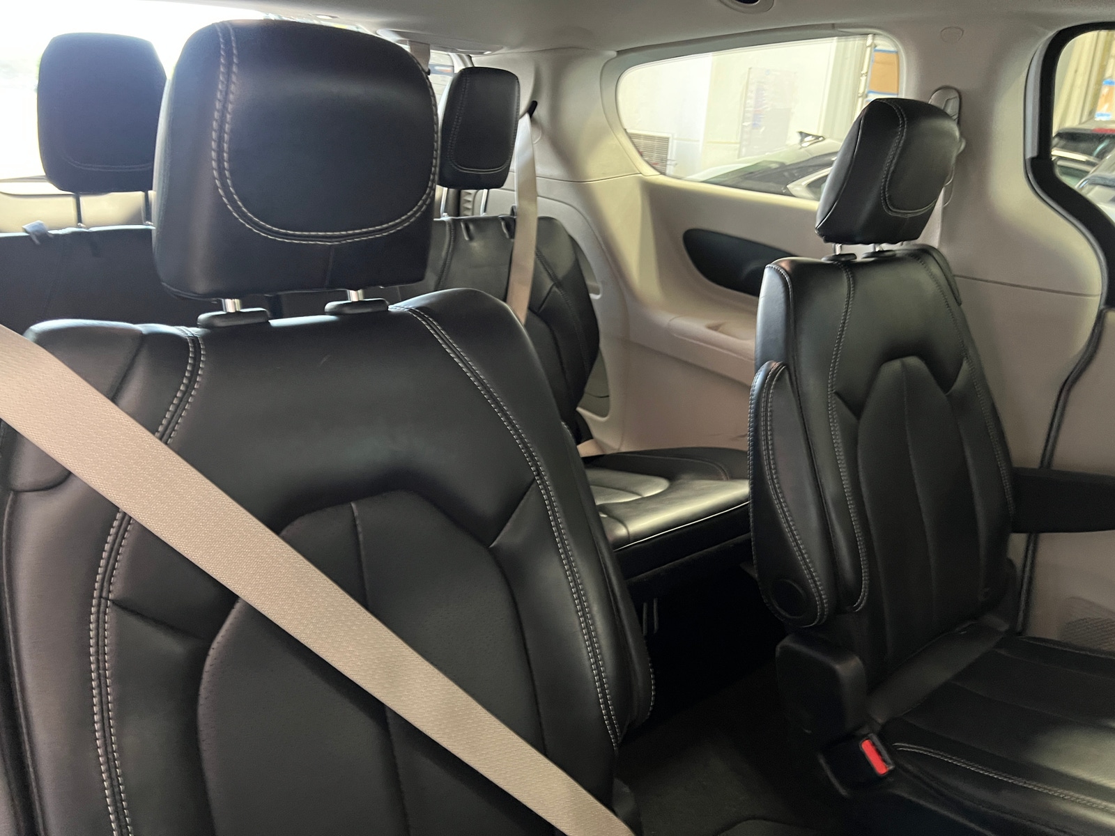 Thumbnail: 2024 Chrysler Pacifica - 5