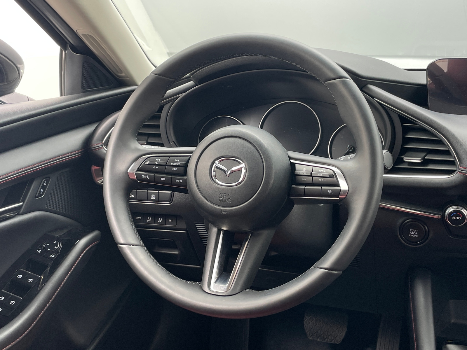 Thumbnail: 2025 Mazda Mazda3 - 4