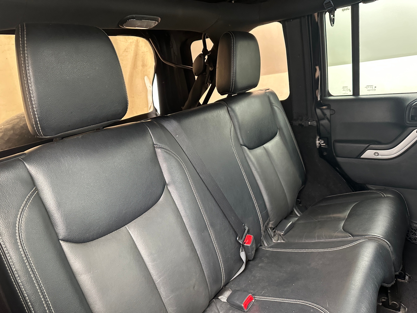 Thumbnail: 2016 Jeep Wrangler - 5