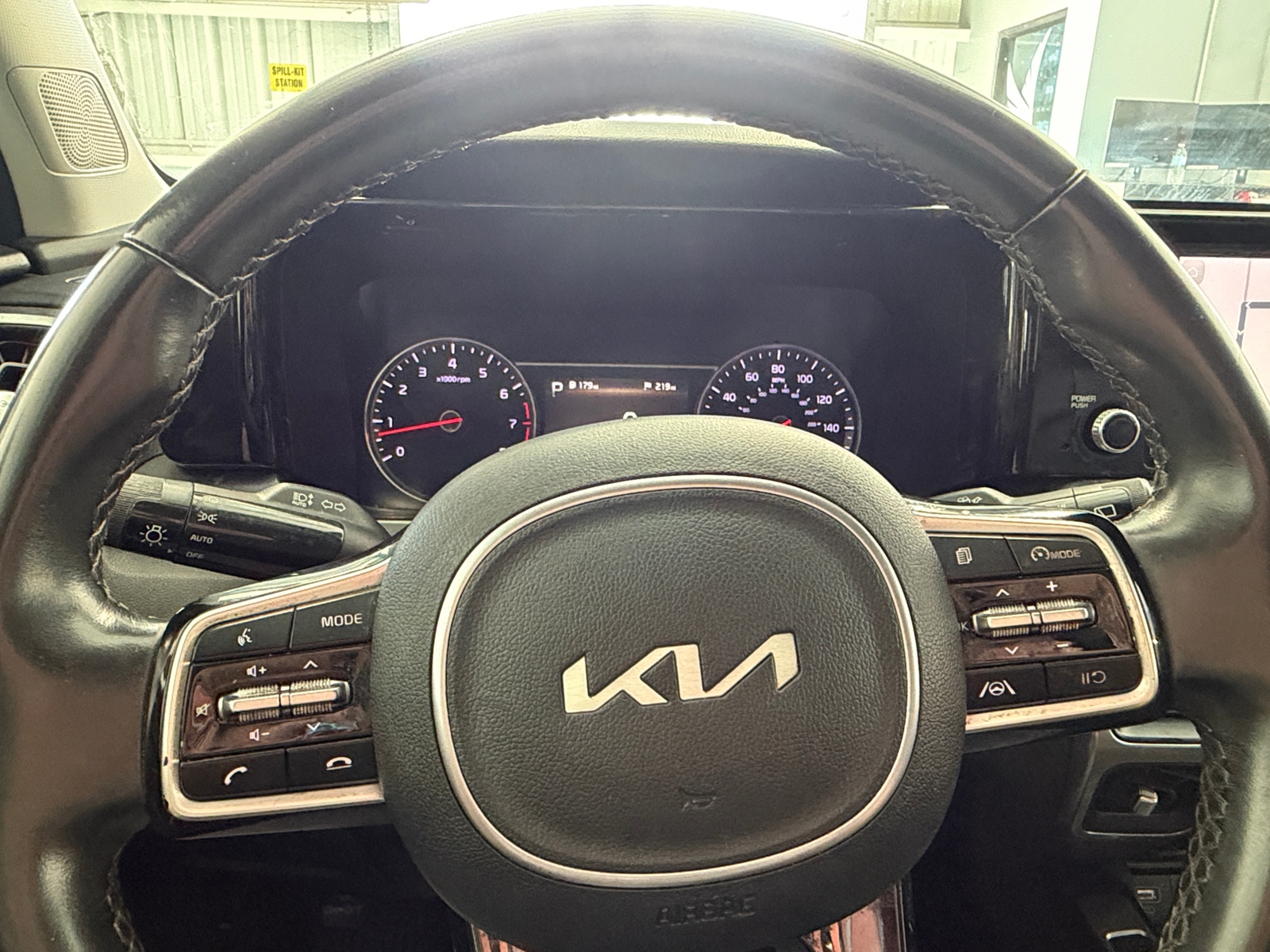 Thumbnail: 2022 Kia Sorento - 4