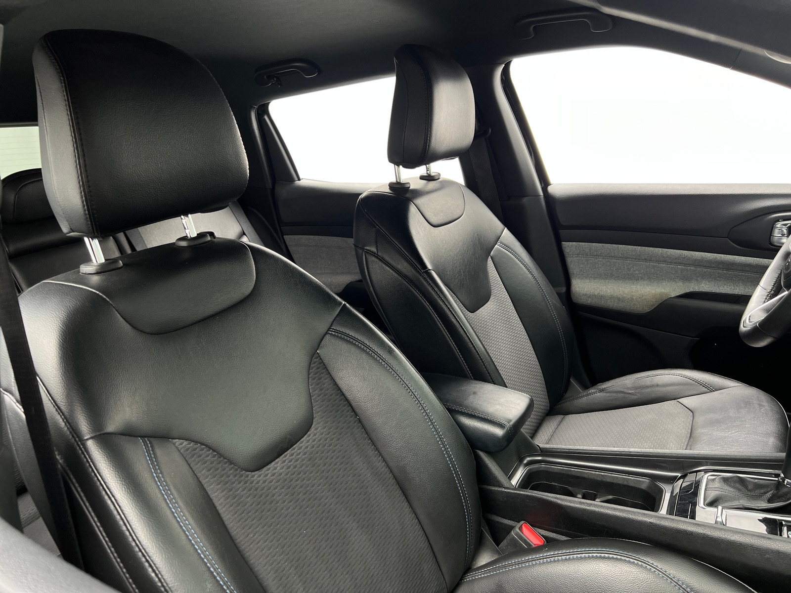 Thumbnail: 2023 Jeep Compass - 2