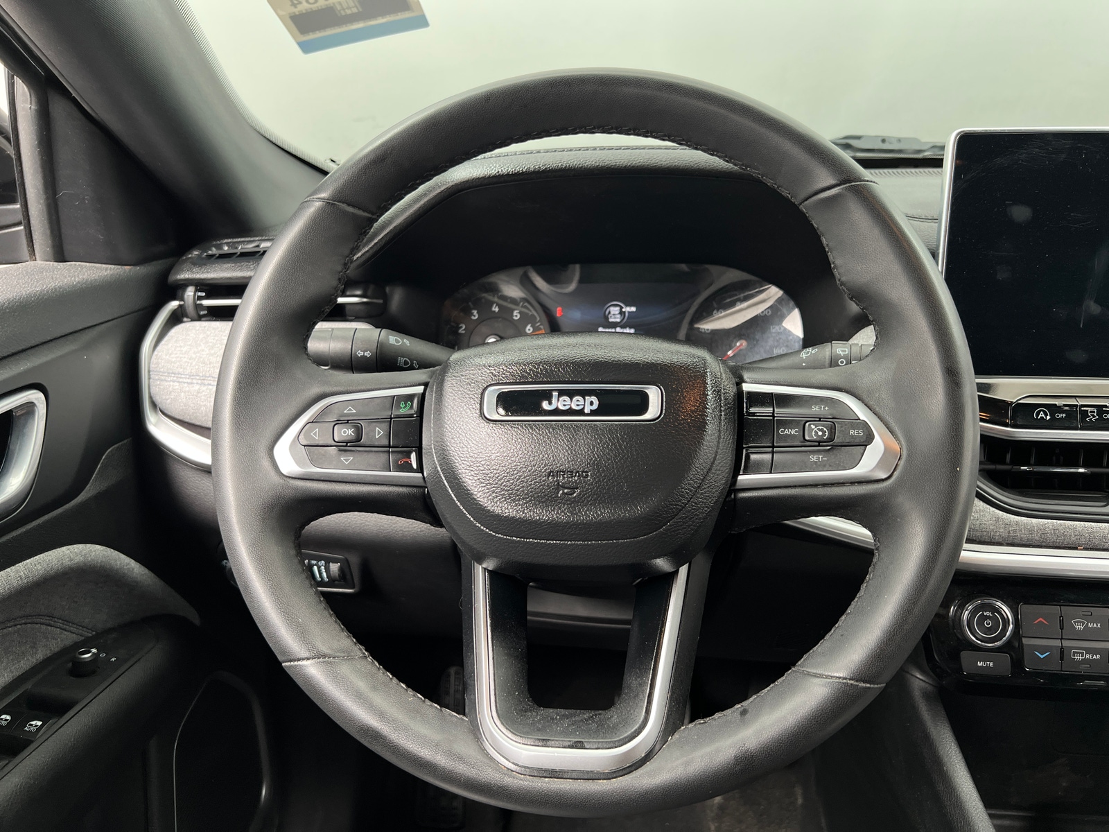 Thumbnail: 2023 Jeep Compass - 5