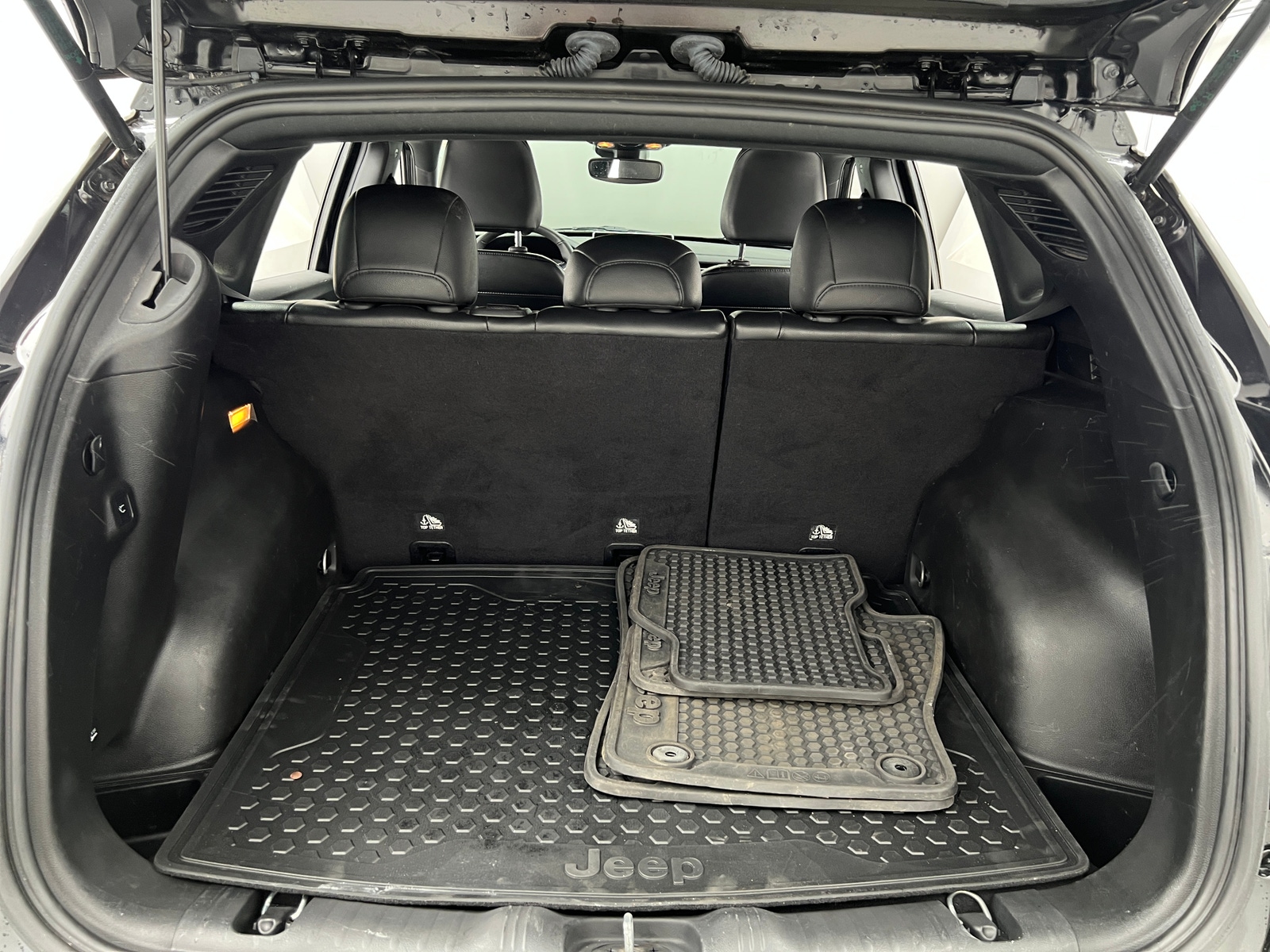 Thumbnail: 2023 Jeep Compass - 7
