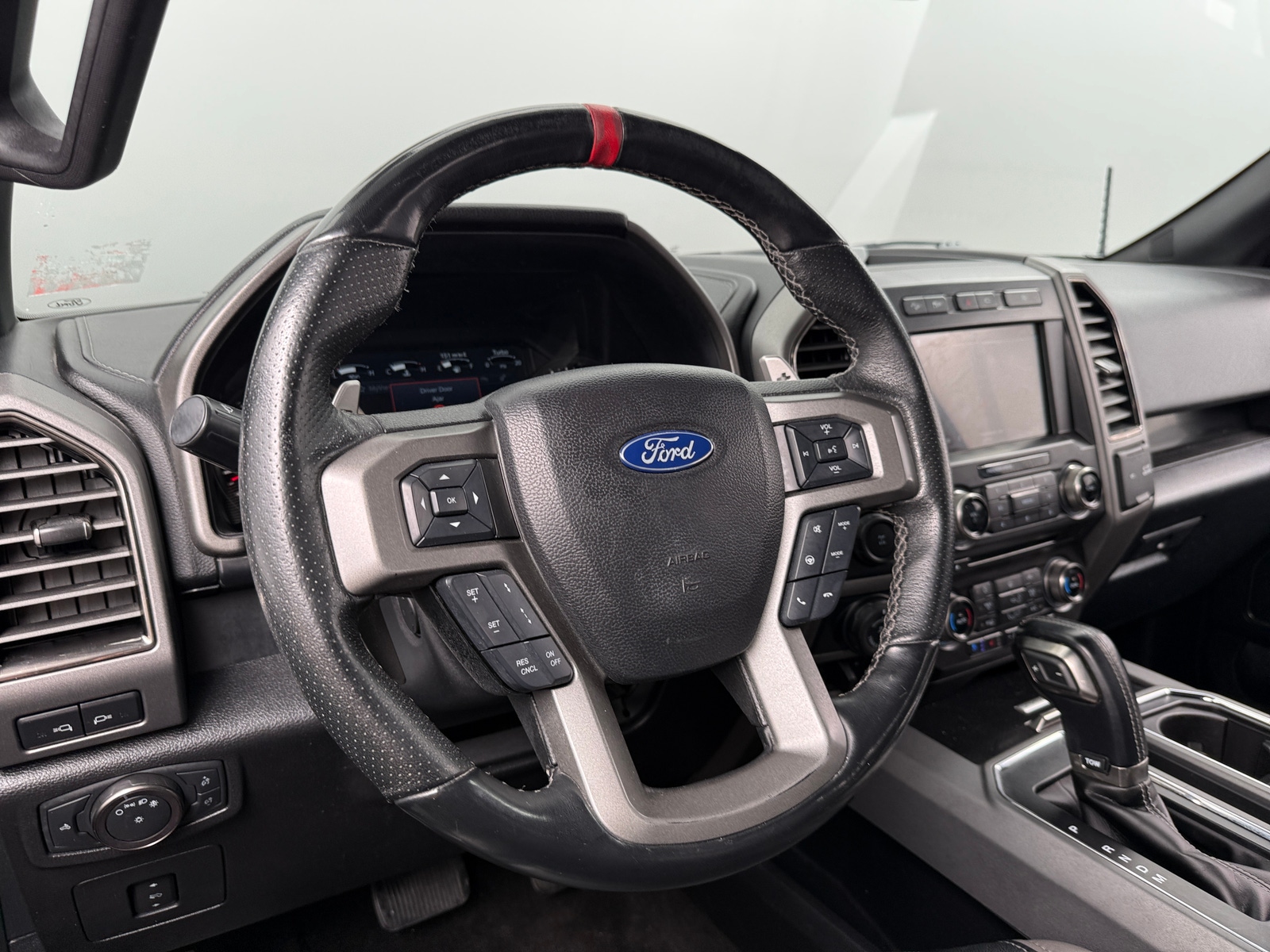 Thumbnail: 2018 Ford Econoline - 4