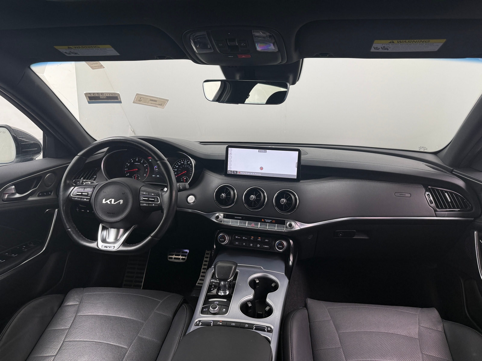Thumbnail: 2023 Kia Stinger - 2