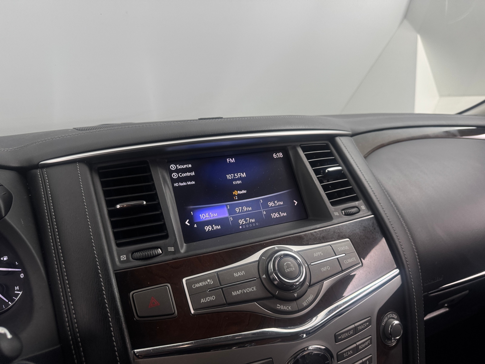 Thumbnail: 2019 INFINITI QX80 - 3