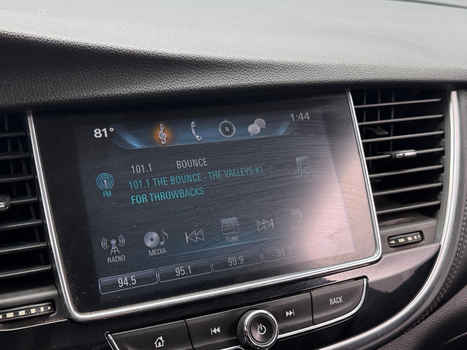 Thumbnail: 2018 Buick Encore - 3