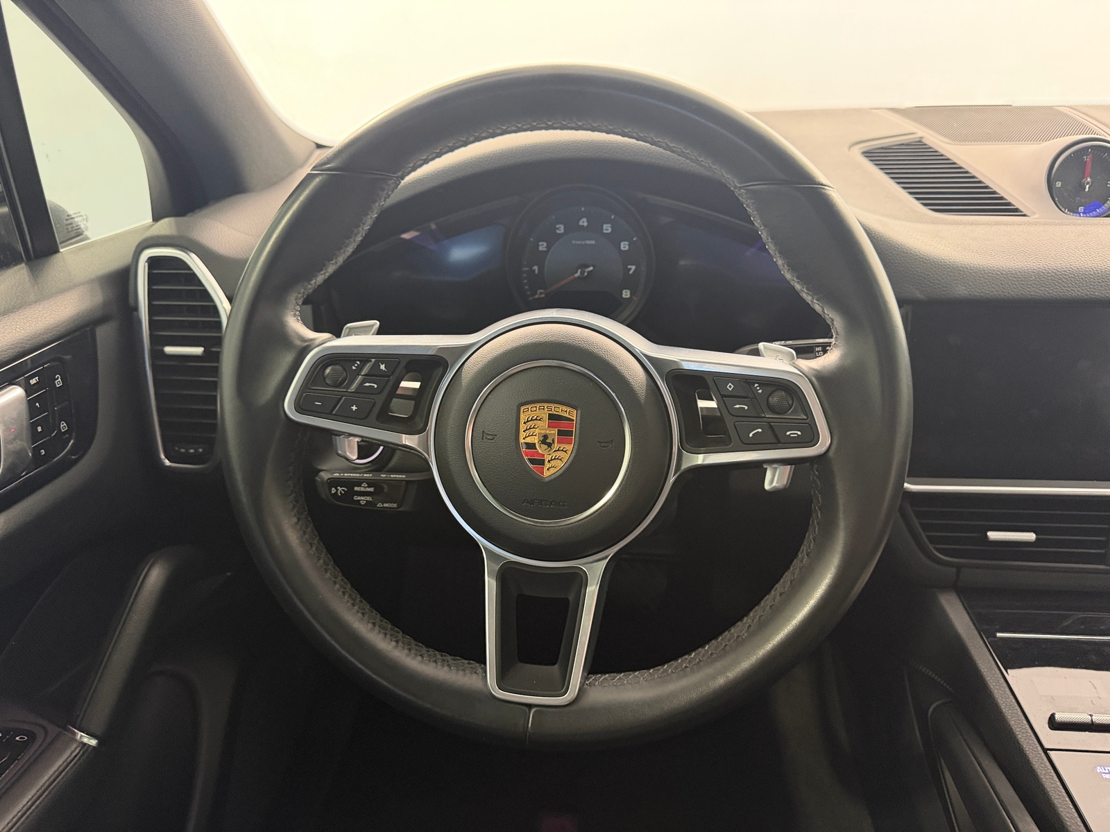Thumbnail: 2020 Porsche Cayenne - 4