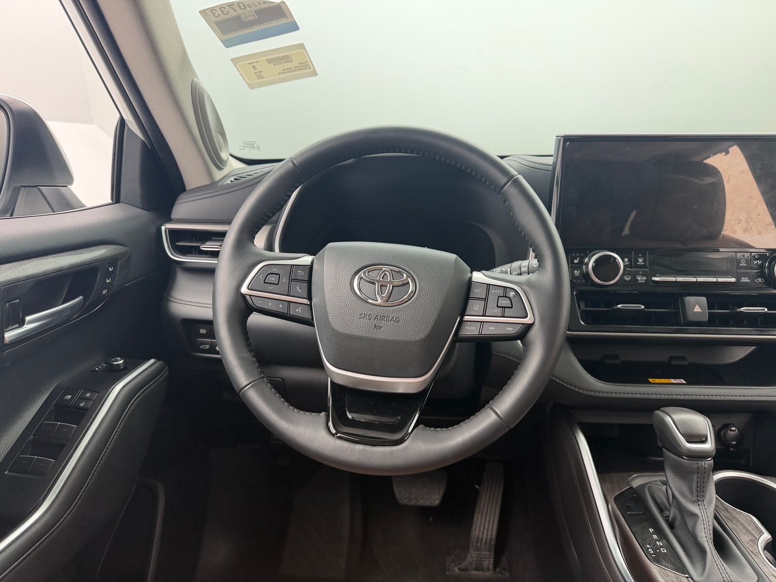 Thumbnail: 2025 Toyota Highlander - 4