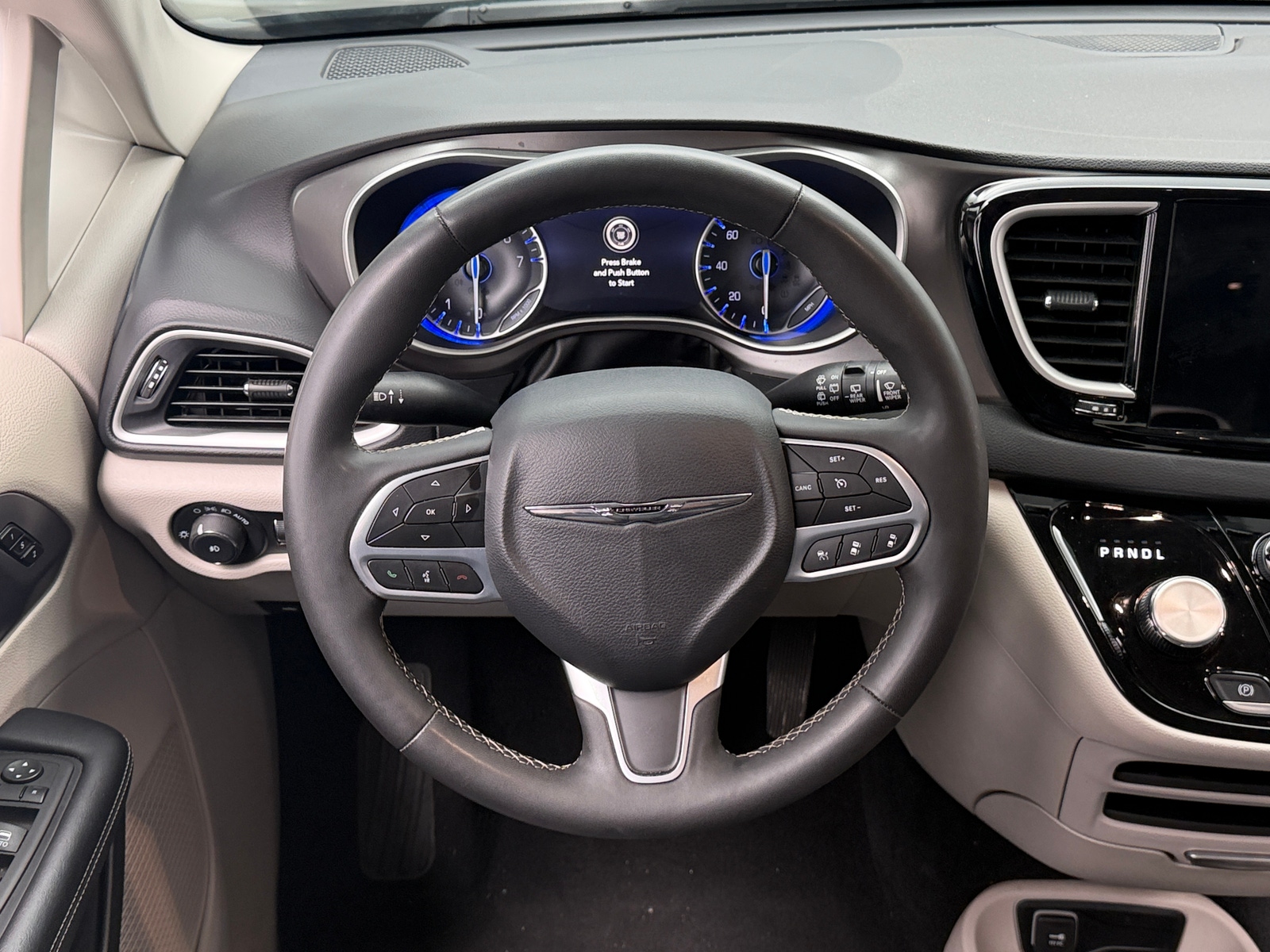 Thumbnail: 2024 Chrysler Pacifica - 4