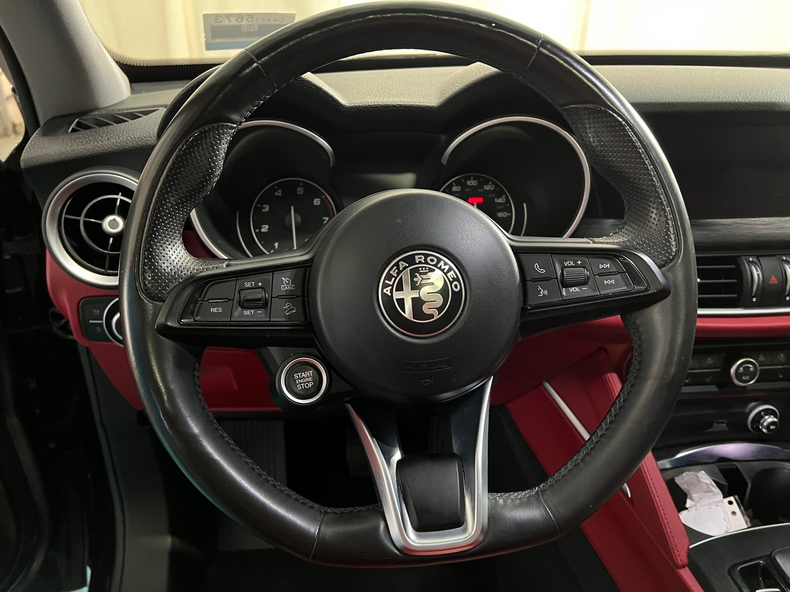 Thumbnail: 2020 Alfa Romeo Stelvio - 4