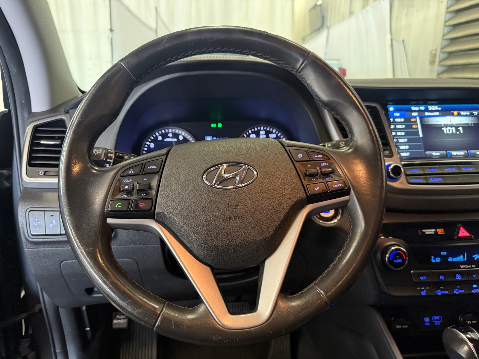 Thumbnail: 2017 Hyundai Tucson - 5