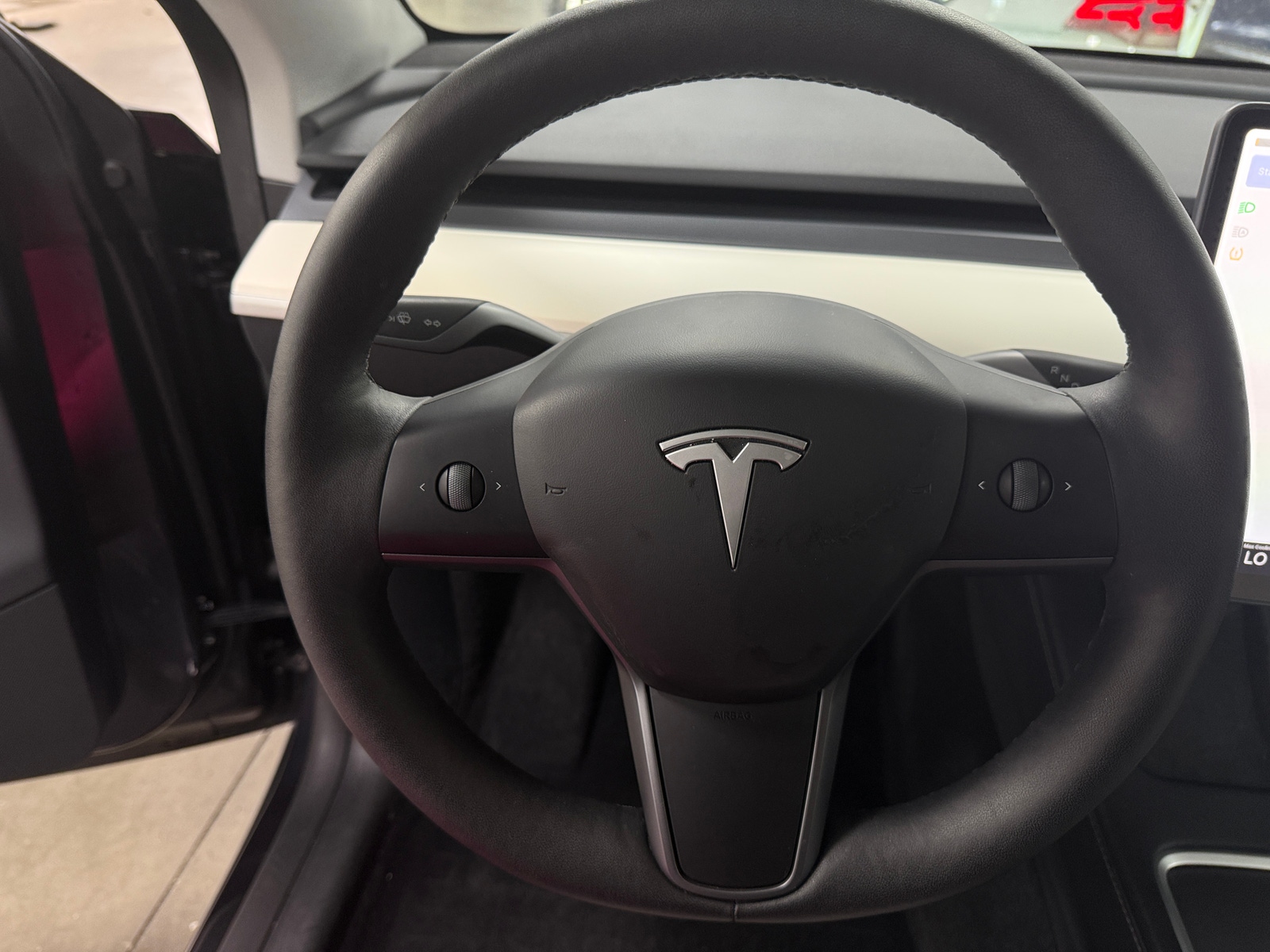 Thumbnail: 2025 Tesla Model Y - 4