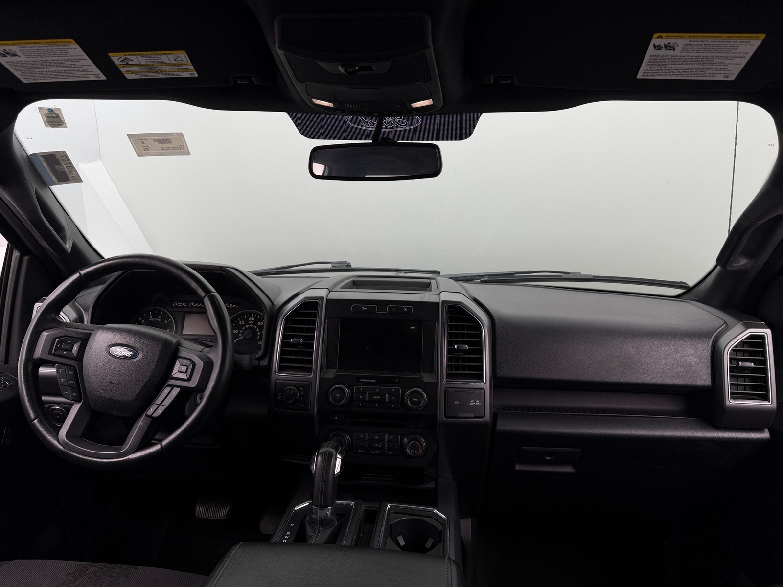 Thumbnail: 2018 Ford Econoline - 3