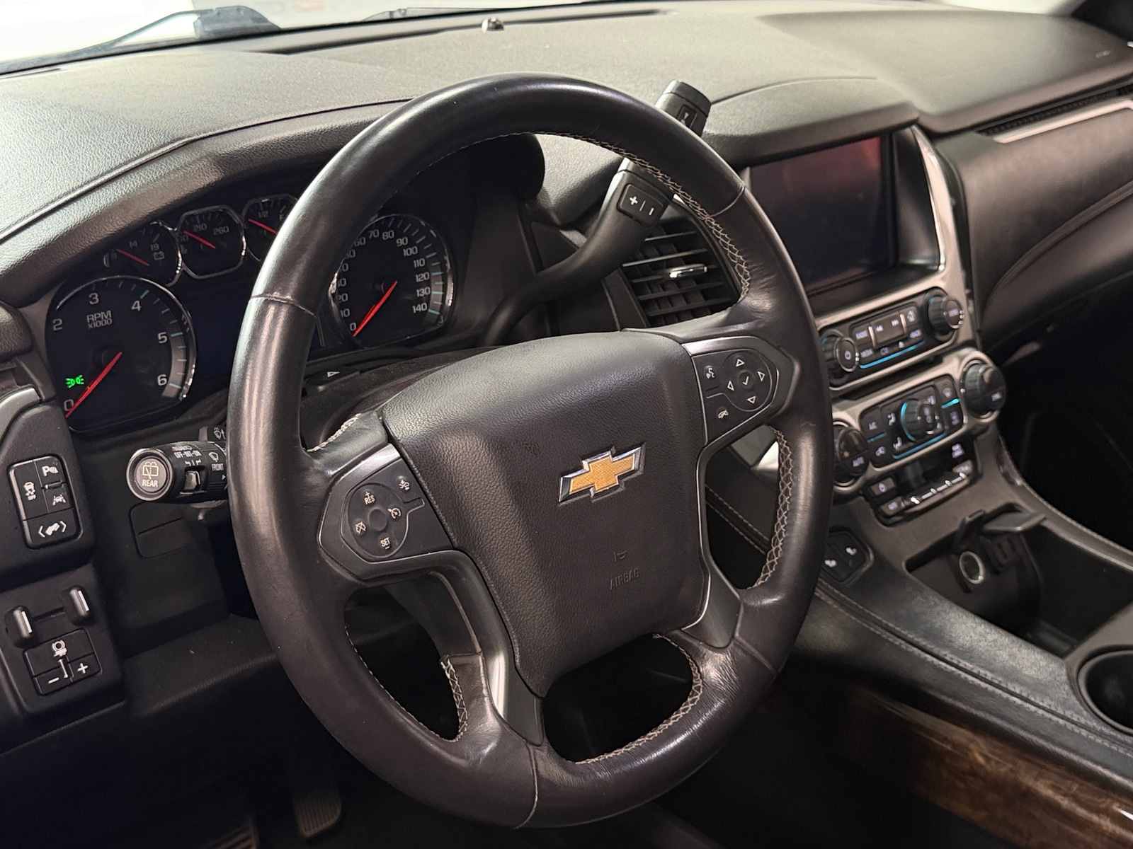 Thumbnail: 2018 Chevrolet Suburban - 4