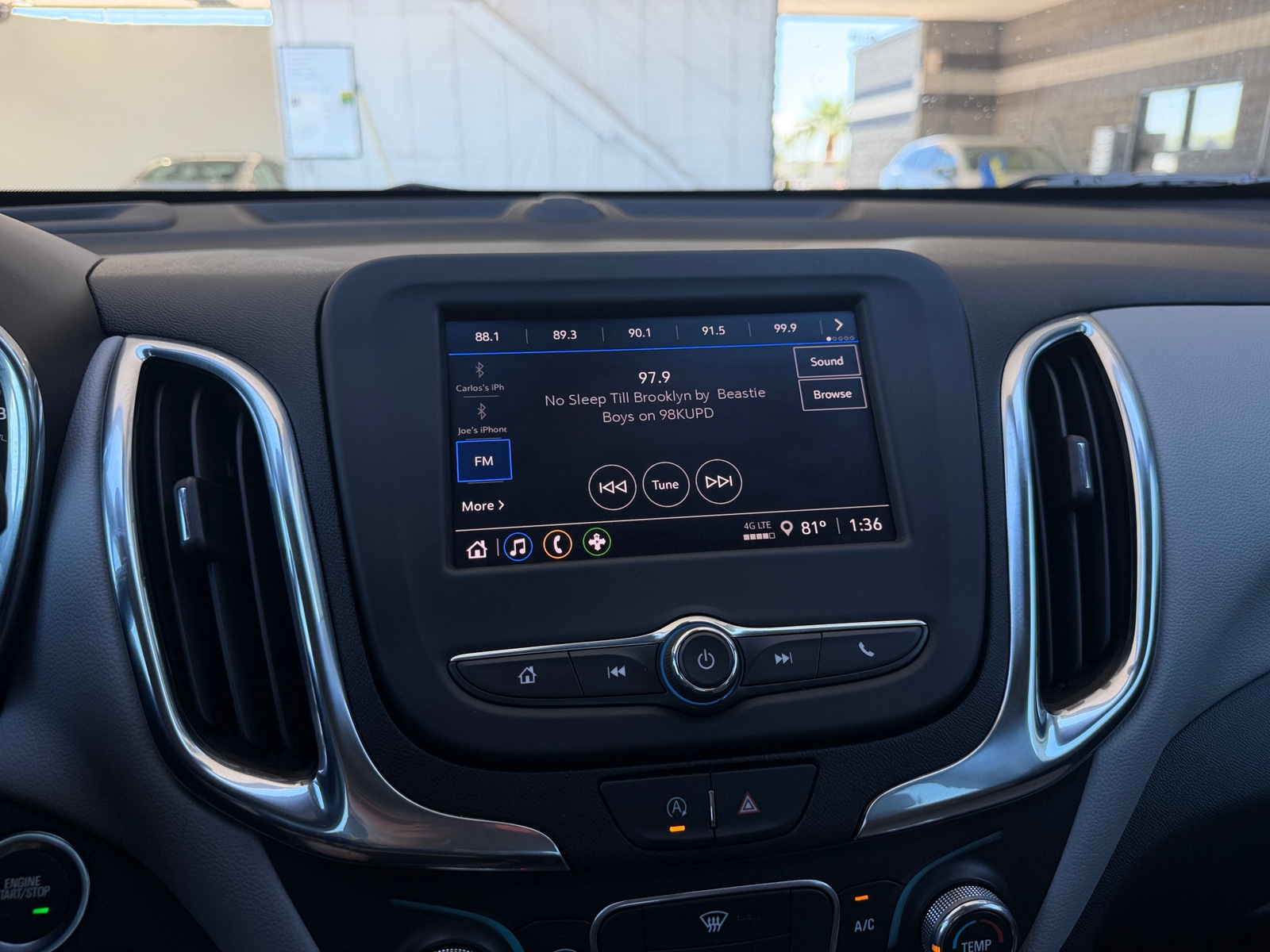 Thumbnail: 2024 Chevrolet Equinox - 4