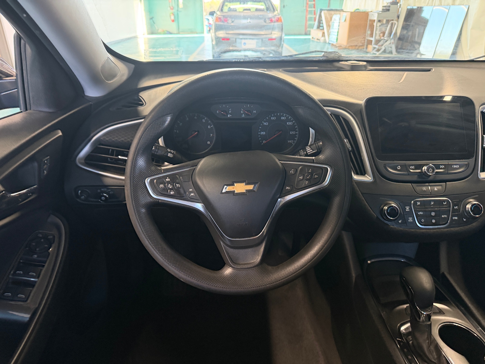 Thumbnail: 2023 Chevrolet Malibu - 5