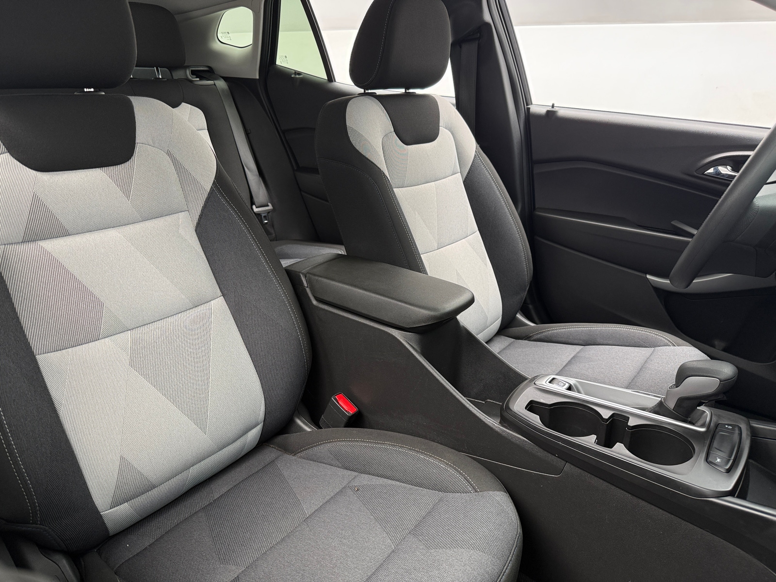 Thumbnail: 2026 Chevrolet Trax - 2