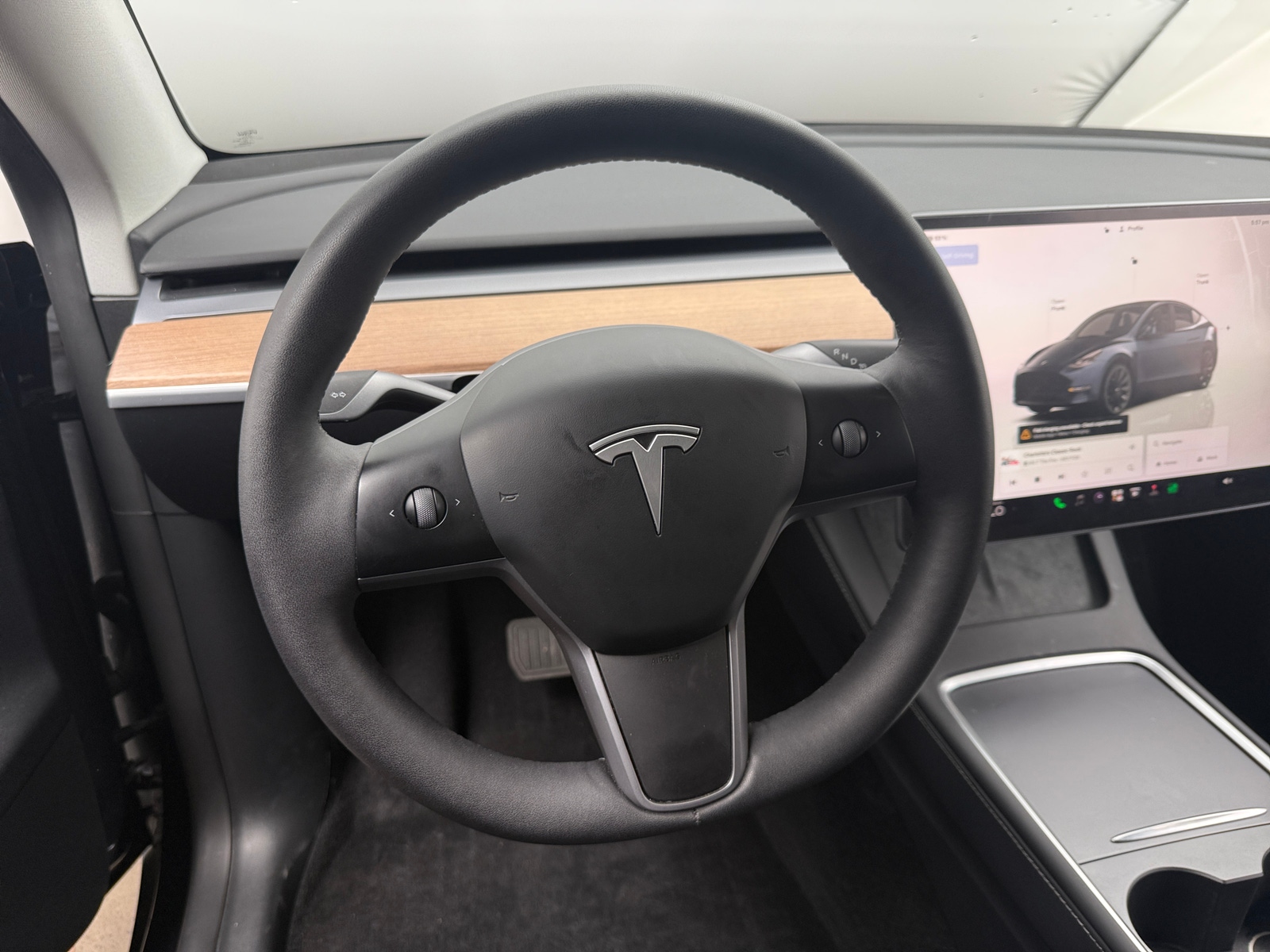 Thumbnail: 2025 Tesla Model Y - 4