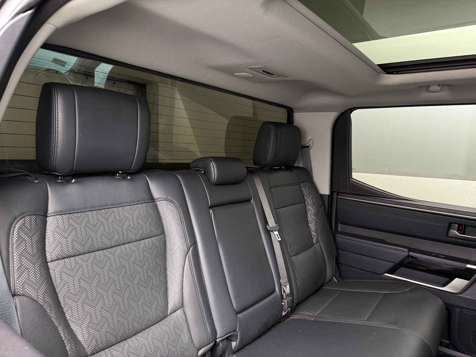 Thumbnail: 2022 Toyota Tundra - 6