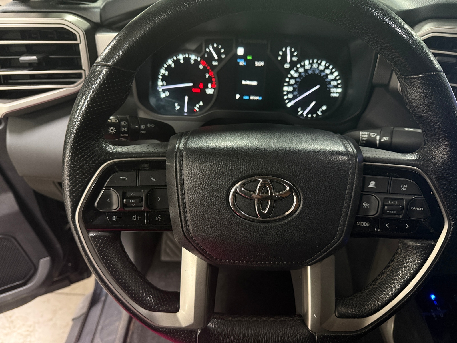 Thumbnail: 2022 Toyota Tundra - 5