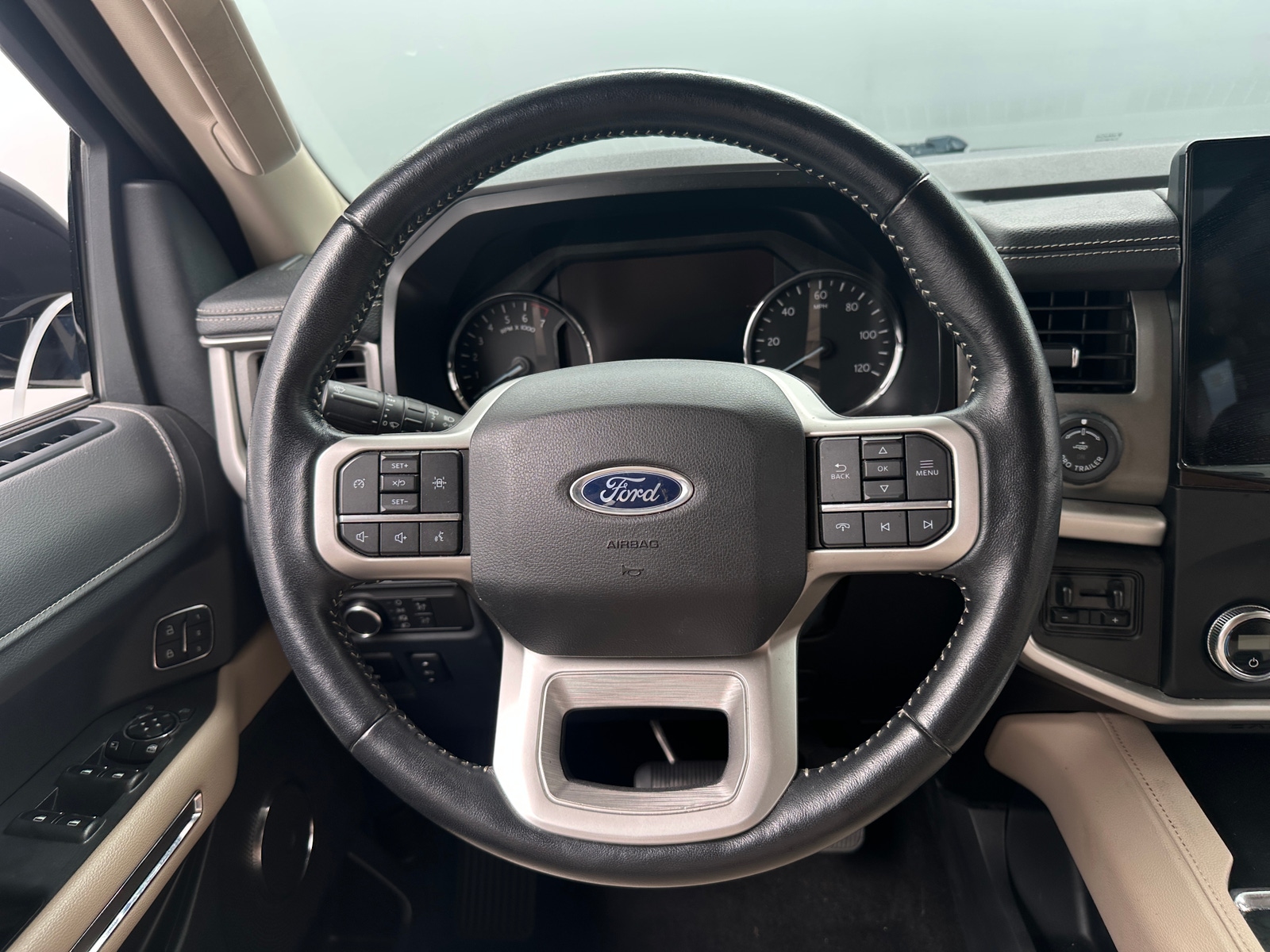 Thumbnail: 2022 Ford Expedition MAX - 4