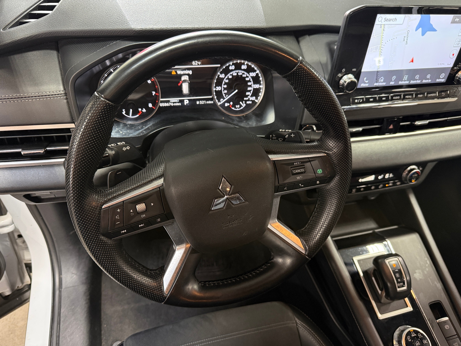 Thumbnail: 2024 Mitsubishi Outlander - 5