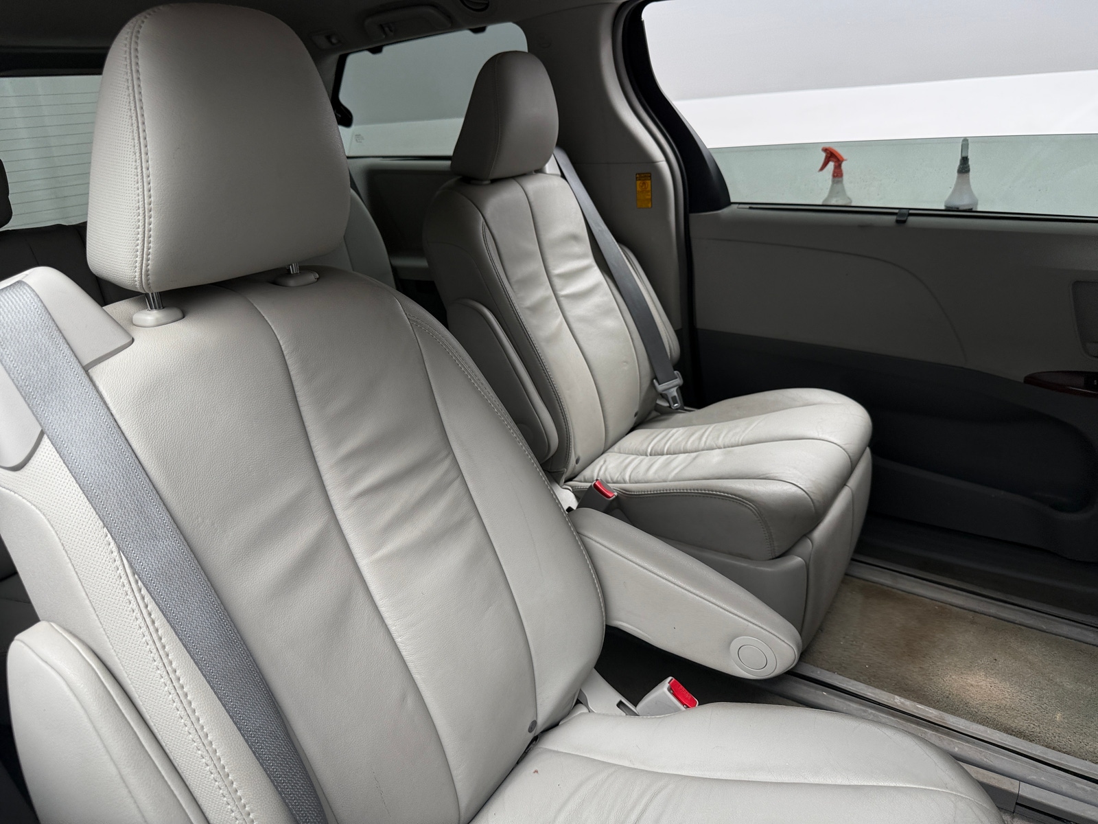 Thumbnail: 2014 Toyota Sienna - 6