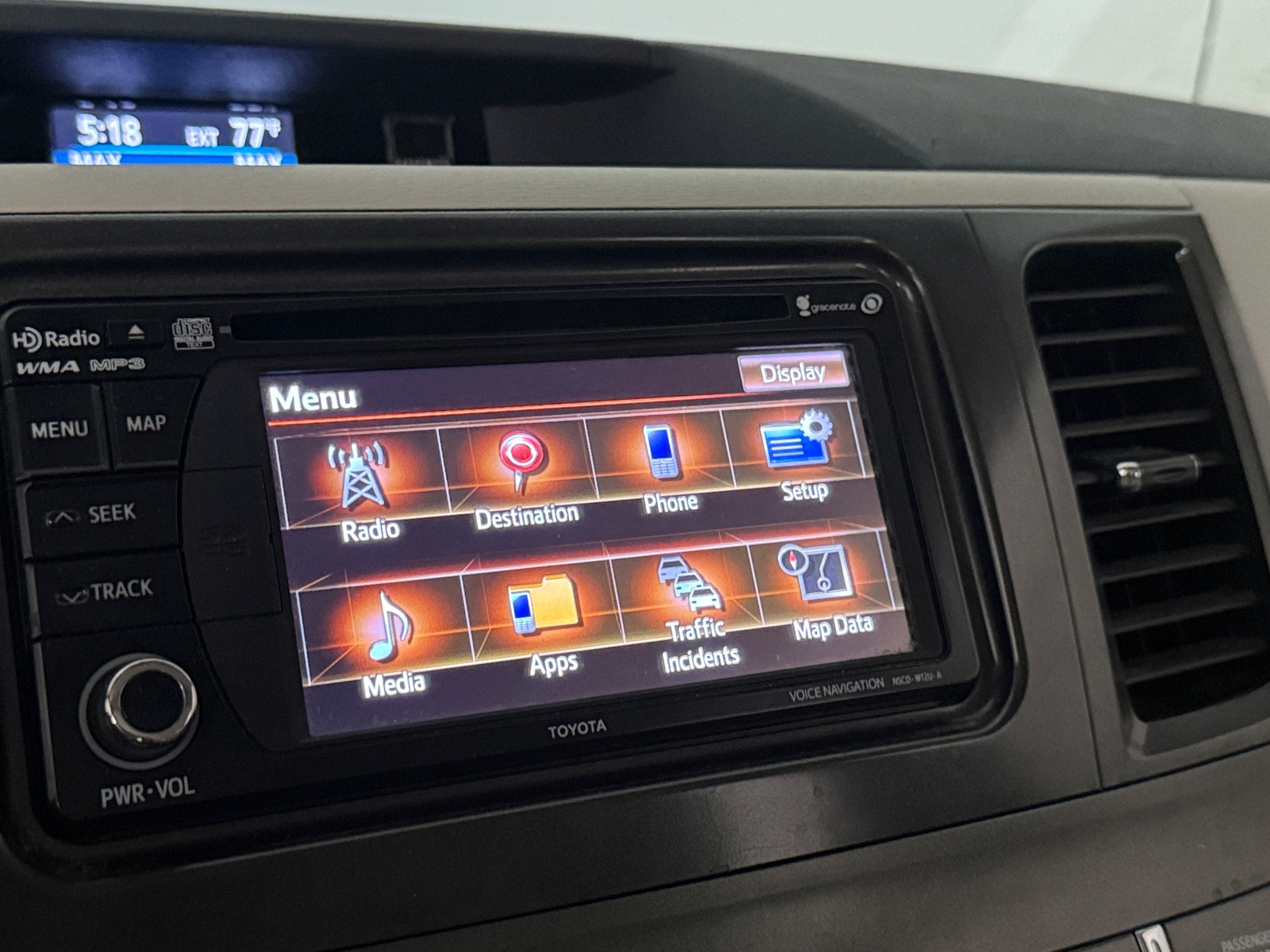 Thumbnail: 2014 Toyota Sienna - 4