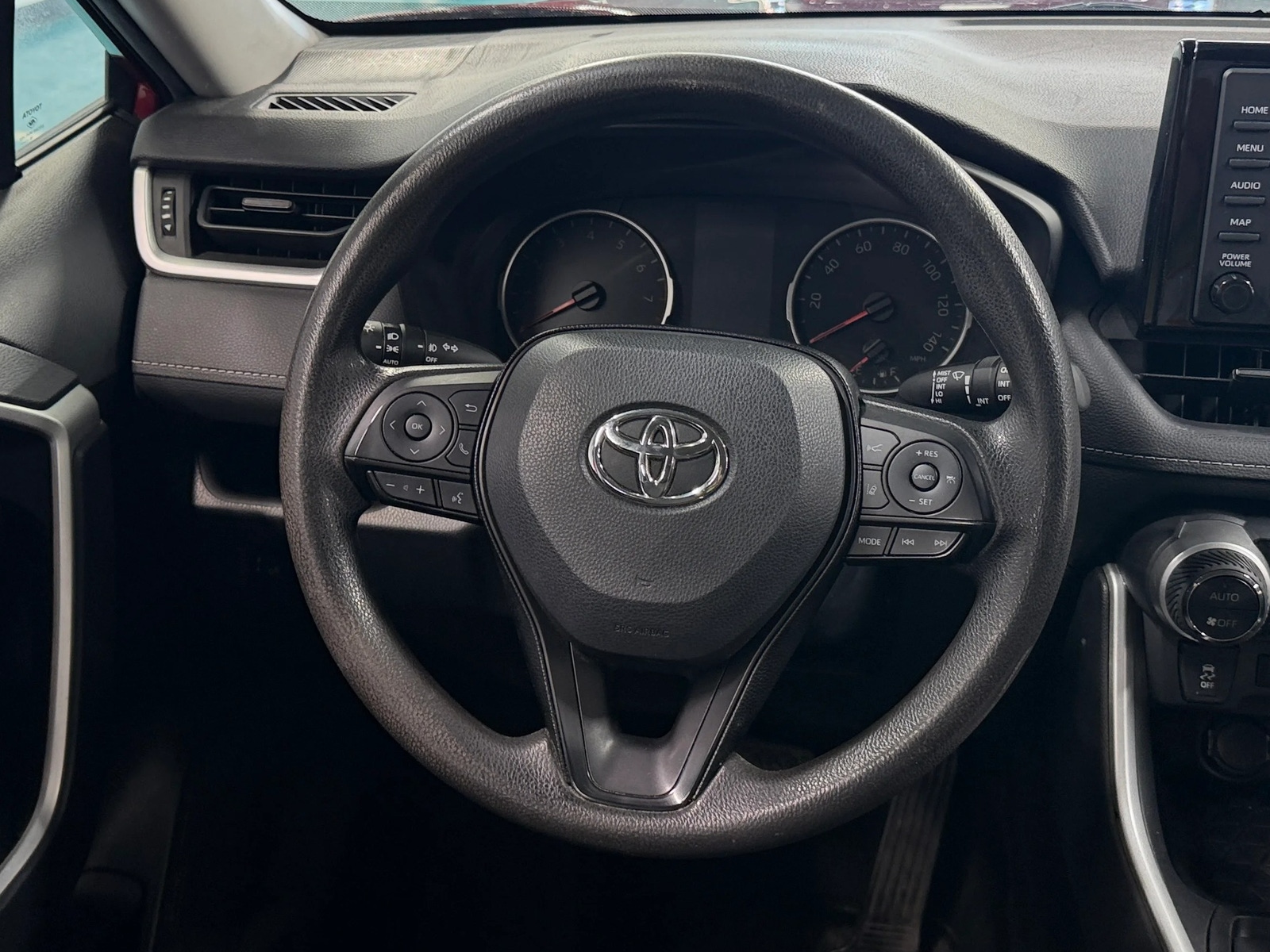 Thumbnail: 2020 Toyota RAV4 - 5
