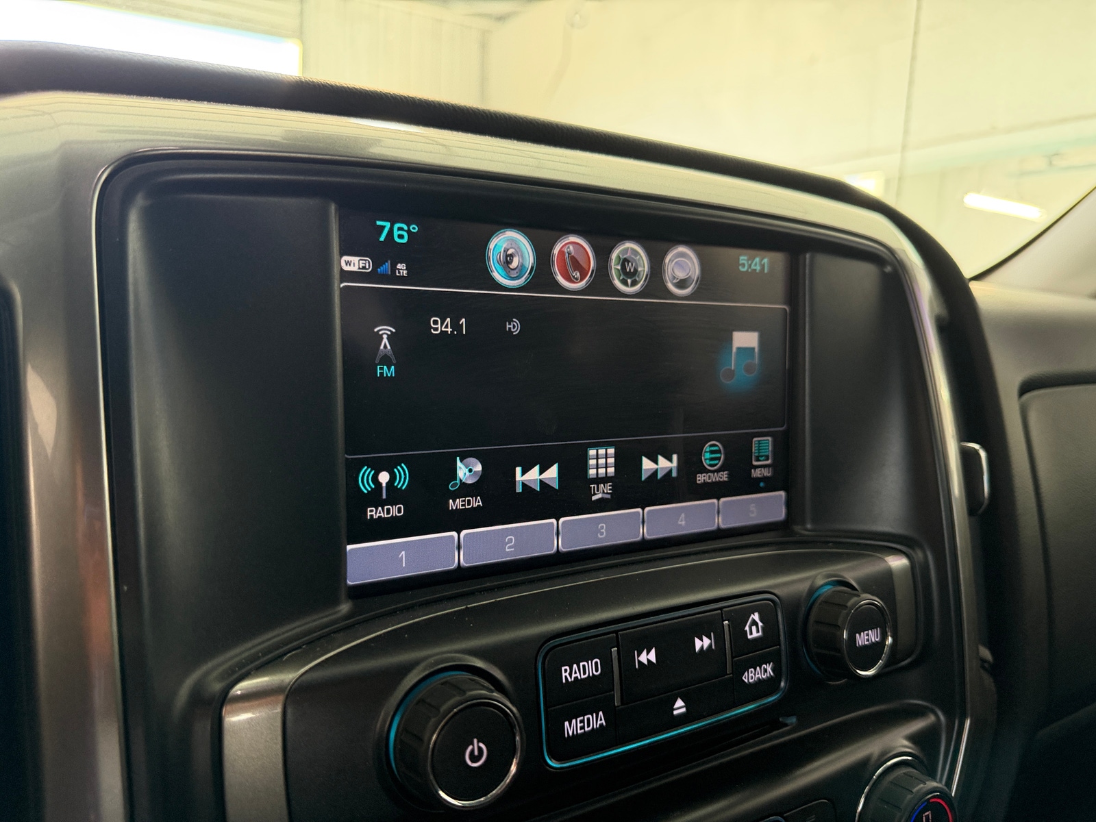 Thumbnail: 2018 Chevrolet Silverado 1500 - 4
