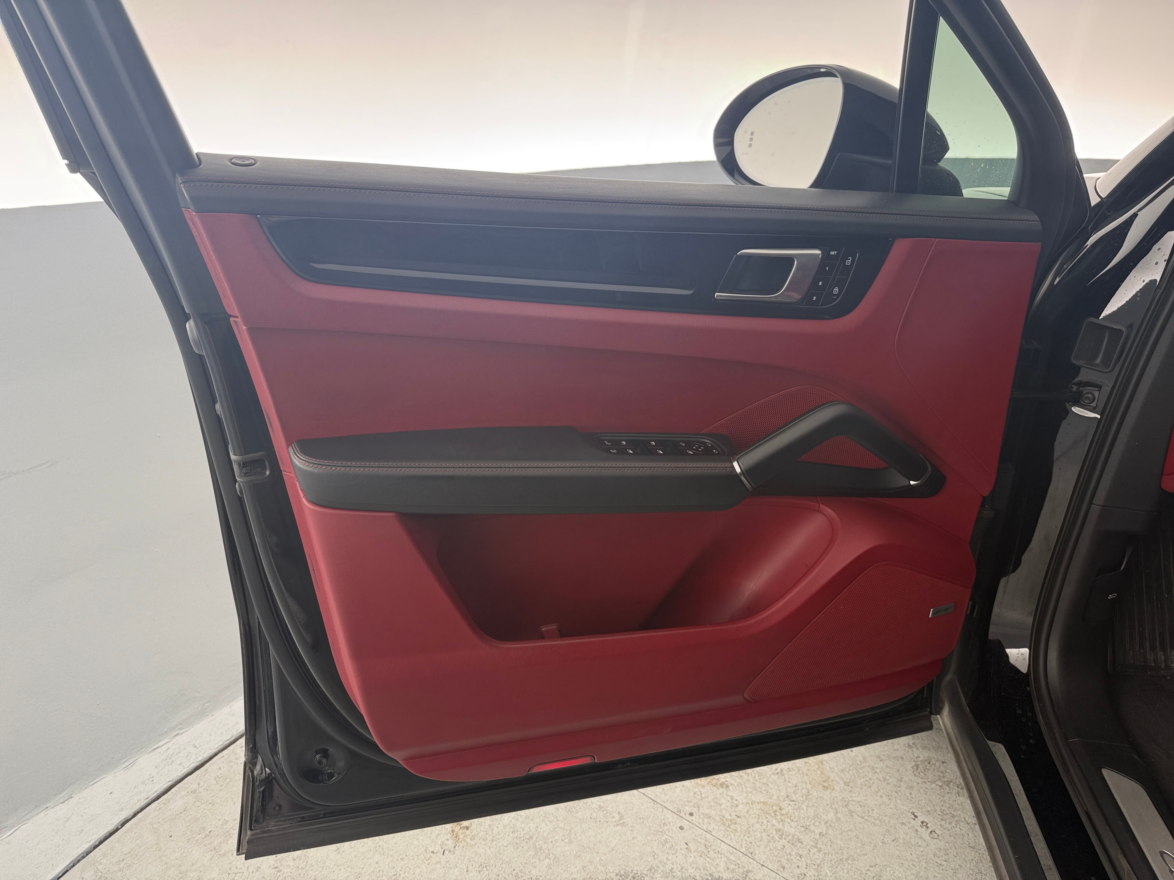 2019 Porsche Cayenne E-Hybrid