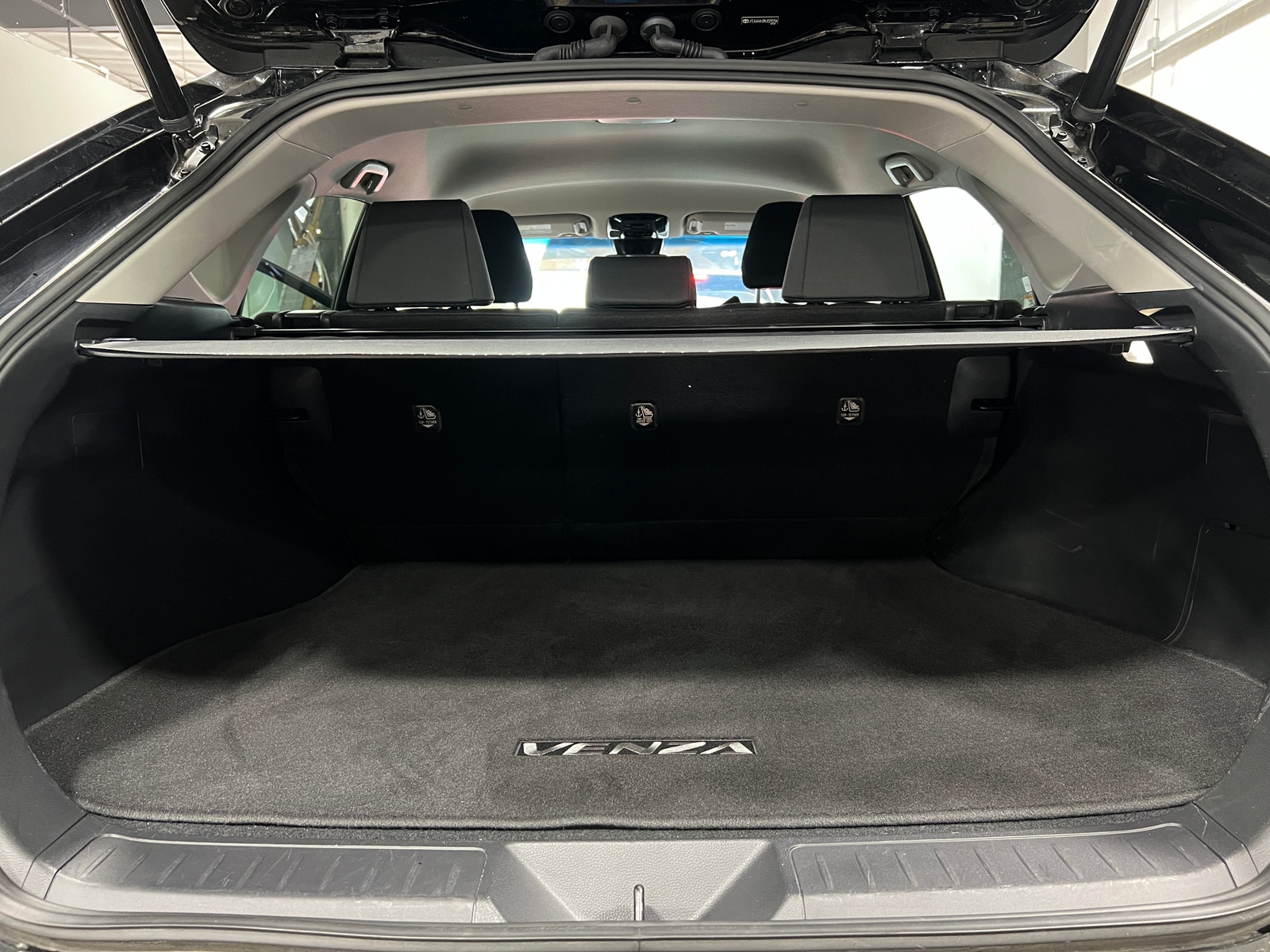 Thumbnail: 2021 Toyota Venza - 7